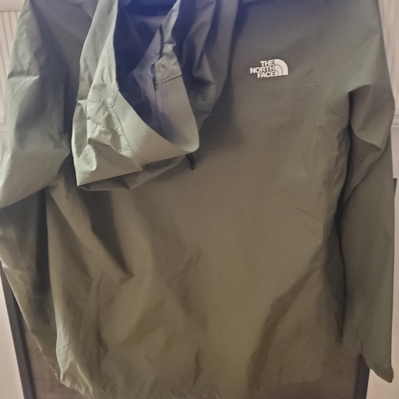 The north face gore tex rain coat - Picture 2 of 3